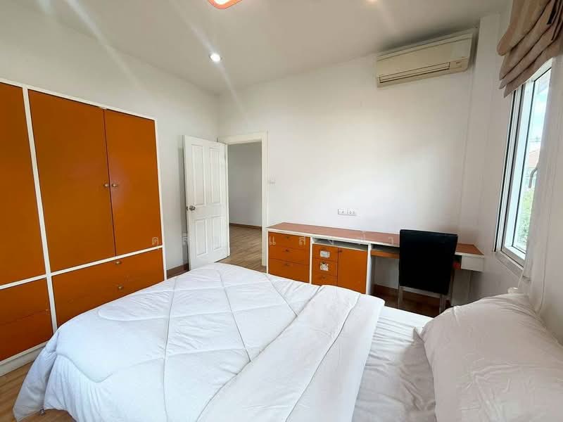 ให้เช่าบ้านเดี่ยวหลังใหญ่ ม.เดอะบูเลอวาร์ด หนองยายบู่ ศรีราชา, Chon Buri (Pattaya), Surasak, Si Racha, Chon Buri (Pattaya), 3 Bedrooms, 250 sqm, Single Detached House For Rent, by Dusit Saengfa, 500364034 - DDproperty.com