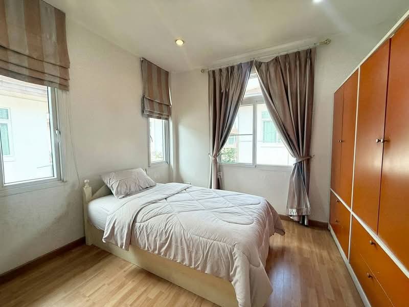 ให้เช่าบ้านเดี่ยวหลังใหญ่ ม.เดอะบูเลอวาร์ด หนองยายบู่ ศรีราชา, Chon Buri (Pattaya), Surasak, Si Racha, Chon Buri (Pattaya), 3 Bedrooms, 250 sqm, Single Detached House For Rent, by Dusit Saengfa, 500364034 - DDproperty.com