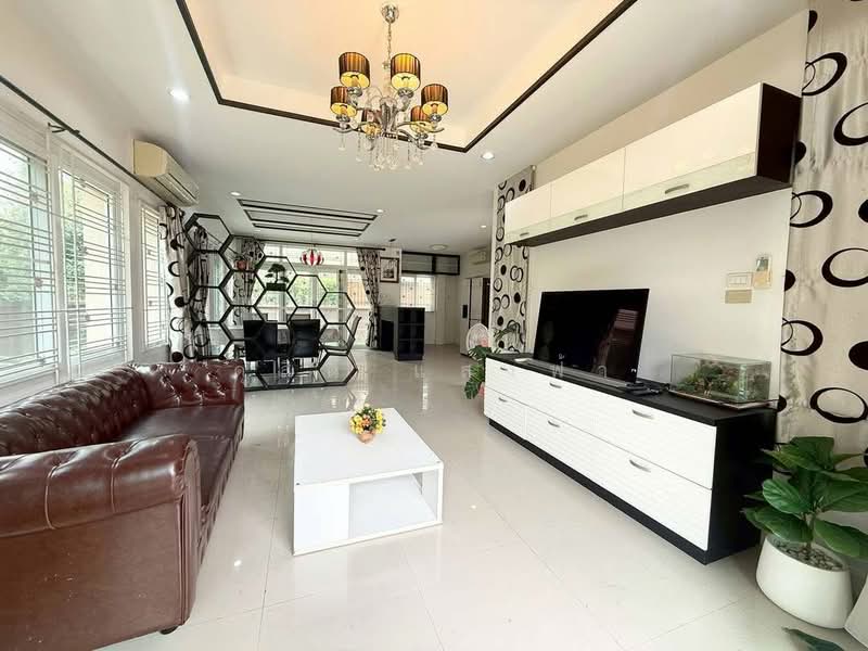 ให้เช่าบ้านเดี่ยวหลังใหญ่ ม.เดอะบูเลอวาร์ด หนองยายบู่ ศรีราชา, Chon Buri (Pattaya), Surasak, Si Racha, Chon Buri (Pattaya), 3 Bedrooms, 250 sqm, Single Detached House For Rent, by Dusit Saengfa, 500364034 - DDproperty.com