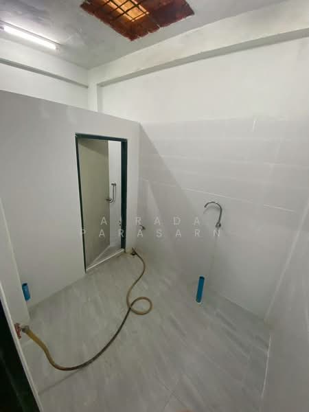 ขาย ตึกเเถว 3 ชั้น หมู่บ้านเพชรไผ่เงิน พร้อมเข้าอยู่, Bangkok, Bang Klo, Bang Kho Laem, Bangkok, , 84 sqm, Shophouse For Sale, by Airada Parasarn, 500364045 - DDproperty.com