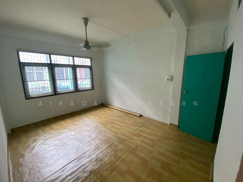 ขาย ตึกเเถว 3 ชั้น หมู่บ้านเพชรไผ่เงิน พร้อมเข้าอยู่, Bangkok, Bang Klo, Bang Kho Laem, Bangkok, , 84 sqm, Shophouse For Sale, by Airada Parasarn, 500364045 - DDproperty.com