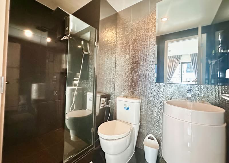 Rhythm Sukhumvit 36-38, Bangkok, 55 Soi Sukhumvit 36, Sukhumvit Road, Phra Kanong, Khlong Toei, Bangkok, 1 Bedroom, 34 sqm, Condo For Rent, by Kris Kajarin, 500364047 - DDproperty.com