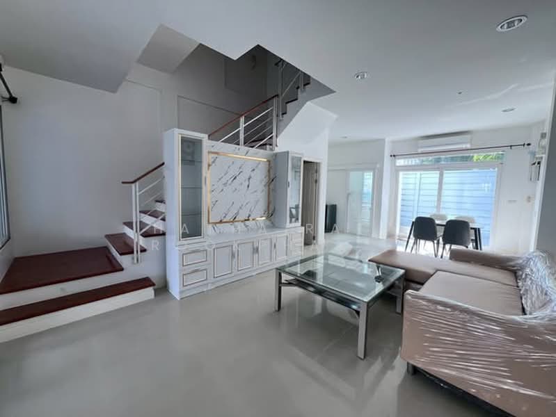 Baan Klang Muang Urbanion Rama 9-Ladprao : บ้านกลางเมือง เออร์บาเนี่ยน พระราม 9-ลาดพร้าว, กรุงเทพ, ซอยลาดพร้าว 84 ถนนลาดพร้าว, วังทองหลาง, กรุงเทพ, 180 ตร.ม., ทาวน์เฮ้าส์ ให้เช่า, โดย Hathairat Rookphan , 500364131 - DDproperty.com