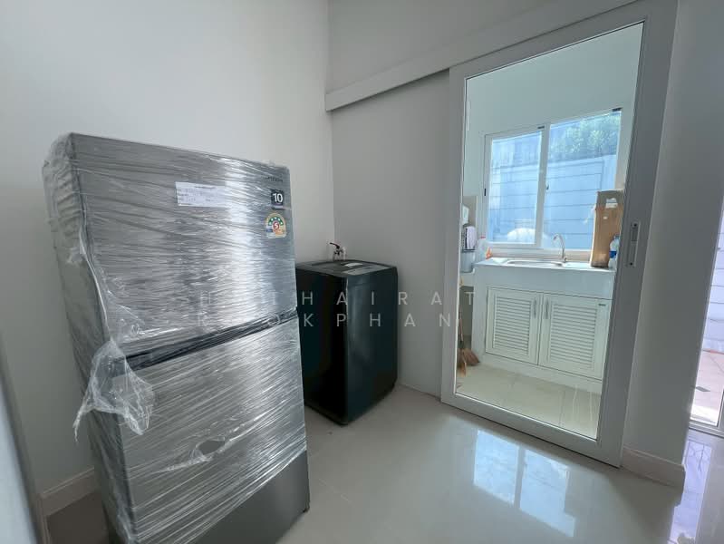 Baan Klang Muang Urbanion Rama 9-Ladprao, Bangkok, Soi Ladprao 84, Ladprao Road, Wang Thonglang, Bangkok, 3 Bedrooms, 180 sqm, Townhouse For Rent, by Hathairat Rookphan , 500364131 - DDproperty.com