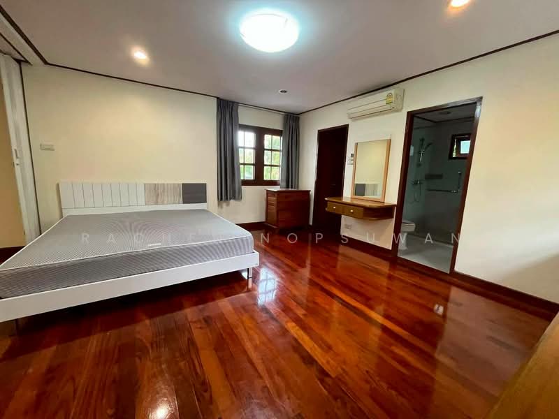 Panya Pattanakarn Village, Bangkok, Soi Phatthanakarn 30, Suan Luang, Bangkok, 5 Bedrooms, 880 sqm, Single Detached House For Rent, by Rachen Nopsuwan, 500364144 - DDproperty.com