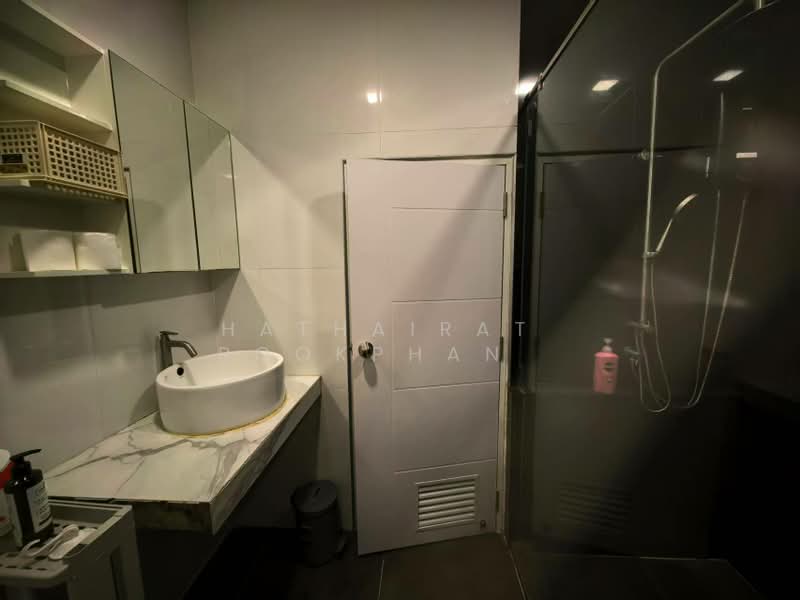 2-BR Townhouse, Bangkok, Suan Luang, Bangkok, 2 Bedrooms, 93 sqm, Townhouse For Sale, by Hathairat Rookphan , 500364147 - DDproperty.com
