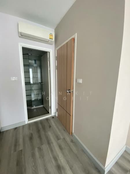 Centric Sathorn-St Louis, Bangkok, Sathorn Nua Road, Yan Nawa, Sathon, Bangkok, 1 Bedroom, 35 sqm, Condo For Rent, by Thanakit Pongpit, 500364159 - DDproperty.com