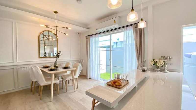 Indy 2 Bangna-Ramkhamhaeng 2, Bangkok, Soi Ramkhamhaeng 2, Dok Mai, Prawet, Bangkok, 3 Bedrooms, 122 sqm, Townhouse For Sale, by Thawatchai Methawongworakul, 500364207 - DDproperty.com