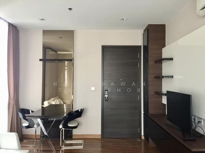 Ivy Ampio, Bangkok, 48 Ratchadaphisek Road, Huai Khwang, Bangkok, 1 Bedroom, 34 sqm, Condo For Sale, by Napatsawan Tamjorhor, 500364266 - DDproperty.com
