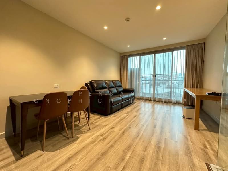 Centric Sathorn-St Louis, Bangkok, Sathorn Nua Road, Yan Nawa, Sathon, Bangkok, 2 Bedrooms, 60 sqm, Condo For Rent, by Pensasi Ongphichetmetha, 500364326 - DDproperty.com