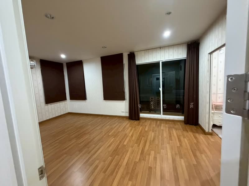 PASSORN PRESTIGE RANGSIT – KLONG 2, Pathum Thani, Prachathipat, Thanyaburi, Pathum Thani, 3 Bedrooms, 167 sqm, Single Detached House For Sale, by woraphot Kitchokdee, 500364432 - ห้องนอนใหญ่ ชั้น 2 - DDproperty.com