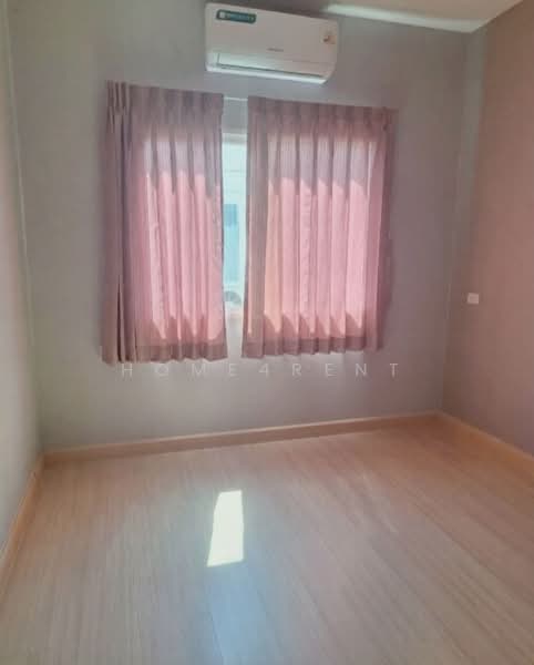 Gusto Townhome Ramkhamhaeng, Bangkok, Soi Rat Phatthana (Soi Miss Teen), Ramkhamhaeng Road (Sukhapiban 3 Road), Saphan Sung, Bangkok, 3 Bedrooms, 130 sqm, Townhouse For Rent, by Home4rent, 500364444 - DDproperty.com