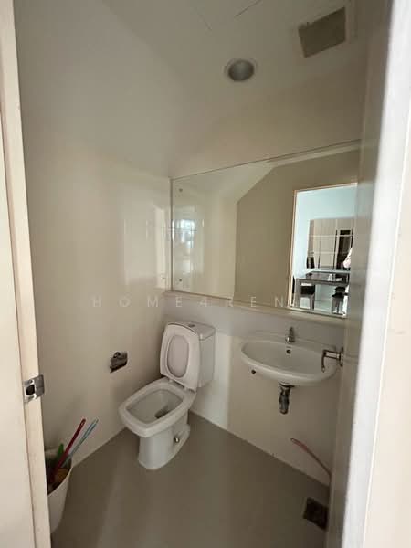 Baan Klang Muang Rattanathibet, Nonthaburi, Soi Liang Mueang Nonthaburi 10, Bang Kra So, Muang Nonthaburi, Nonthaburi, 3 Bedrooms, 150 sqm, Townhouse For Rent, by rosesirin_expert, 500364447 - DDproperty.com