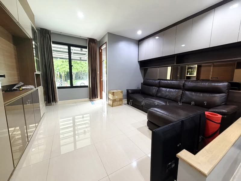 Mandarina Ekamai-Ramintra, Bangkok, Sukhonthawat Road, Lat Phrao, Bangkok, 3 Bedrooms, 200 sqm, Townhouse For Rent, by นัฐพงค์ มณีอัครเนตร, 500364449 - DDproperty.com
