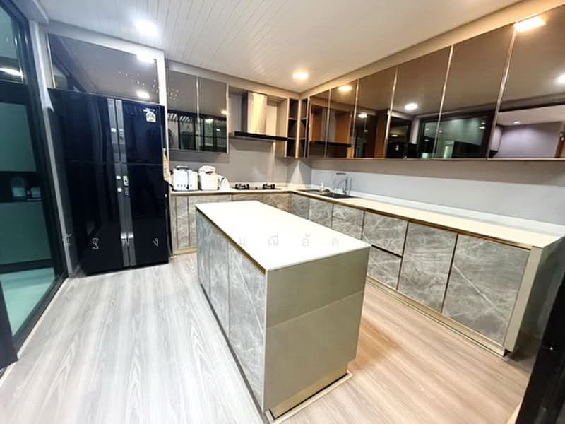Mandarina Ekamai-Ramintra, Bangkok, Sukhonthawat Road, Lat Phrao, Bangkok, 3 Bedrooms, 200 sqm, Townhouse For Rent, by นัฐพงค์ มณีอัครเนตร, 500364449 - DDproperty.com