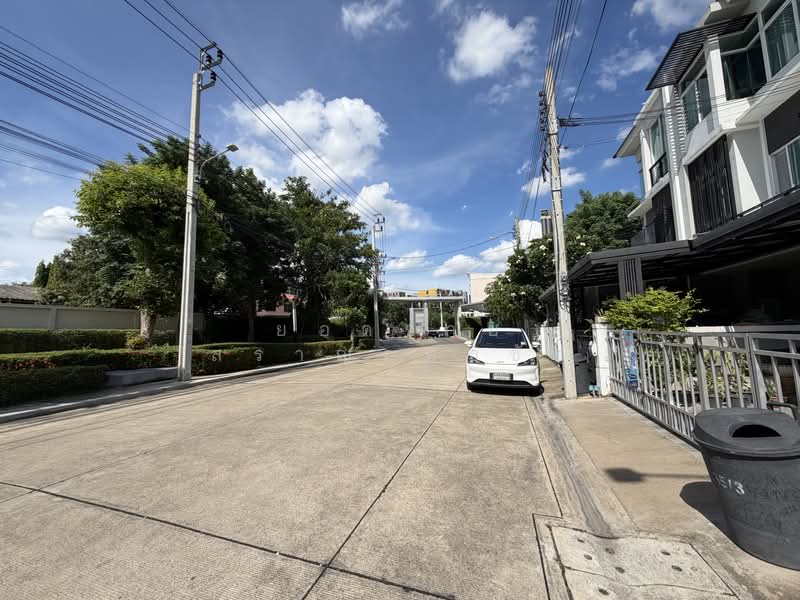 The Metro Rattanathibet, Nonthaburi, 135 Rattanathibet Road, Sai Ma, Muang Nonthaburi, Nonthaburi, 3 Bedrooms, 148 sqm, Townhouse For Sale, by ยอดชาย สราญฤทธิชัย, 500364460 - DDproperty.com
