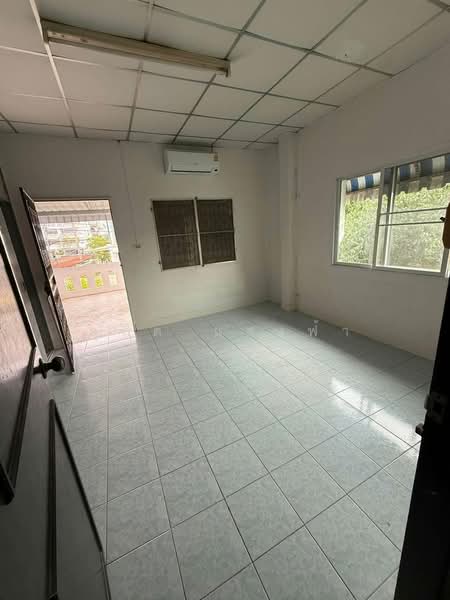 ให้เช่าทาวน์โฮมหลังริม ม.วังมุกแลนด์ บางแสน ชลบุรี, Chon Buri (Pattaya), Saen Suk, Muang Chon Buri, Chon Buri (Pattaya), 2 Bedrooms, 85 sqm, Townhouse For Rent, by Dusit Saengfa, 500364492 - DDproperty.com