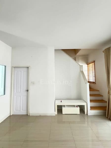 ให้เช่าทาวน์โฮม ม.ดีญ่าวัลเล่ย์ ศรีราชา, Chon Buri (Pattaya), Surasak, Si Racha, Chon Buri (Pattaya), 3 Bedrooms, 65 sqm, Townhouse For Rent, by Dusit Saengfa, 500364495 - DDproperty.com