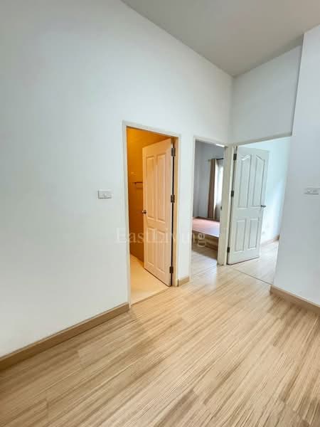 ให้เช่าทาวน์โฮม ม.ดีญ่าวัลเล่ย์ ศรีราชา, Chon Buri (Pattaya), Surasak, Si Racha, Chon Buri (Pattaya), 3 Bedrooms, 65 sqm, Townhouse For Rent, by Dusit Saengfa, 500364495 - DDproperty.com