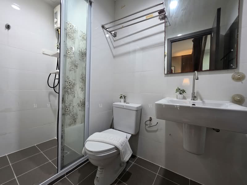 The Base Park West Sukhumvit 77, Bangkok, 11 Soi Sukhumvit 77 Sukhumvit Road, Phra Kanong Nua, Watthana, Bangkok, 1 Bedroom, 29 sqm, Condo For Sale, by Mahusttawin Tetanuwat, 500364499 - DDproperty.com