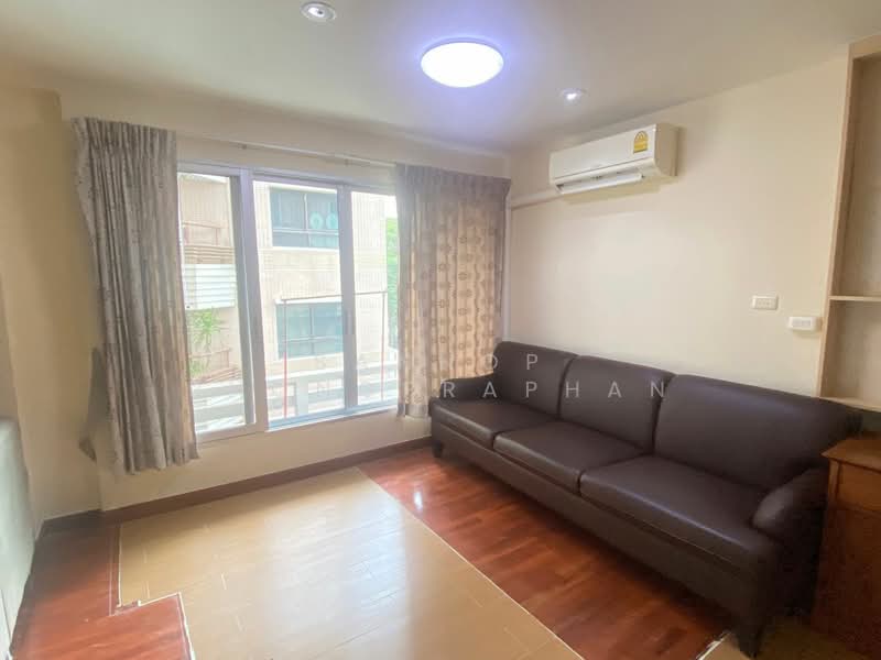 Navin Court, Bangkok, 63 Soi Ruamrudee 3, Lumphini, Pathum Wan, Bangkok, 2 Bedrooms, 123 sqm, Condo For Rent, by Sannop Phongpraphan, 500364528 - DDproperty.com
