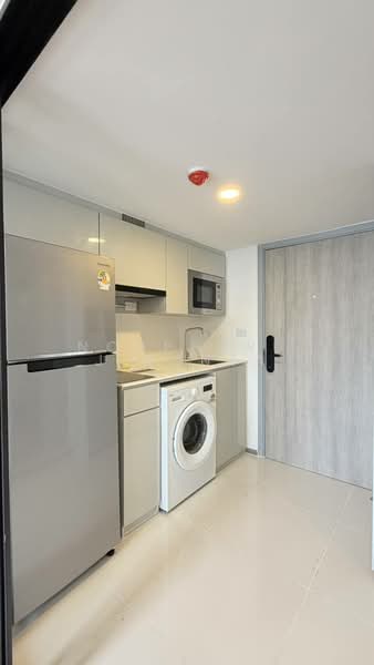 SOHO Bangkok Ratchada, Bangkok, 74 Pracha Rat Bamphen Rd, Huai Khwang, Bangkok, 1 Bedroom, 38 sqm, Condo For Rent, by Sasithon Phonchuai, 500364558 - DDproperty.com