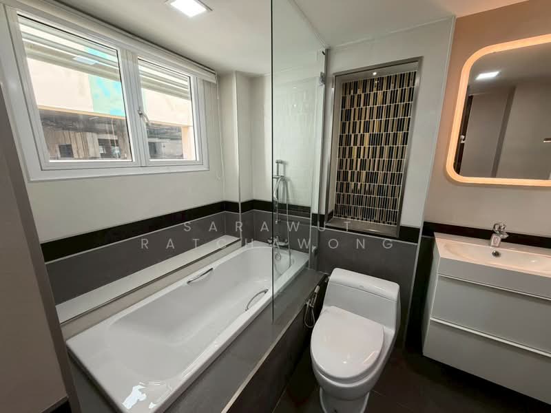 The Avenue Sukumvit 61, Bangkok, Sukhumvit 61, Khlong Tan Nua, Watthana, Bangkok, 2 Bedrooms, 190 sqm, Condo For Rent, by Sarawut Ratchawong, 500364588 - DDproperty.com