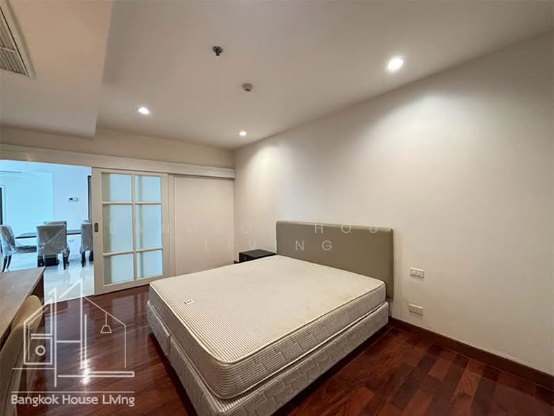 Baan Thai Living Ekkamai, Bangkok, 40 Soi Pridi Banomyong 31, Khlong Tan Nua, Watthana, Bangkok, 3 Bedrooms, 171 sqm, Condo For Rent, by Bangkok House Living, 500364649 - DDproperty.com