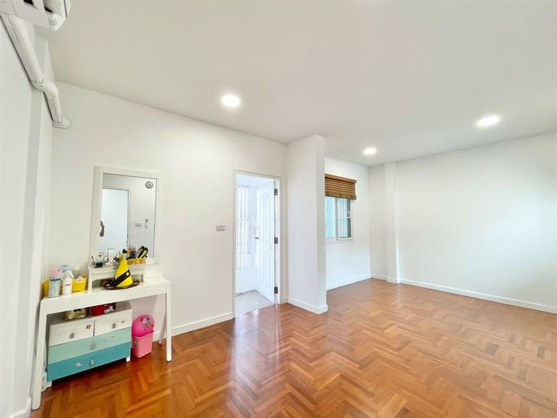 เศรณี รามอินทรา 109, Bangkok, ถนนรามอินทรา, Bang Chun, Khlong Sam Wa, Bangkok, 4 Bedrooms, 180 sqm, Single Detached House For Sale, by คุณ ภัทรานิษฐ์ วัฒนาจินดาวงศ์ (ไวท์), 500364662 - DDproperty.com