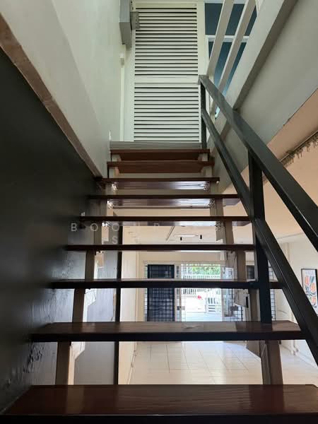 2-BR Townhouse, Bangkok, Khlong Toei, Khlong Toei, Bangkok, 2 Bedrooms, 80 sqm, Townhouse For Rent, by Boonraksa Sopak, 500364675 - DDproperty.com