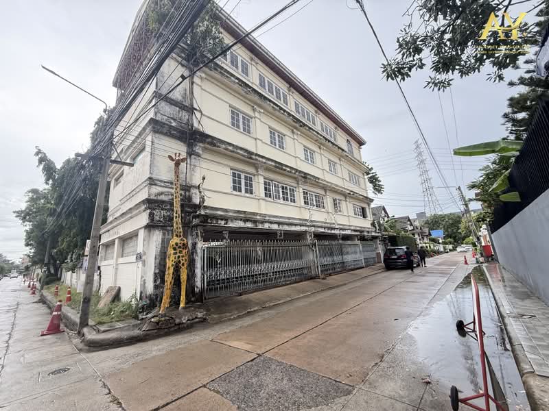 Ketsini Ville Ratchada-Meng Jai, Bangkok, Samsen Nok, Huai Khwang, Bangkok, 5 Bedrooms, 350 sqm, Single Detached House For Sale, by ณัฎฐ์ ยศขุน, 500364680 - DDproperty.com