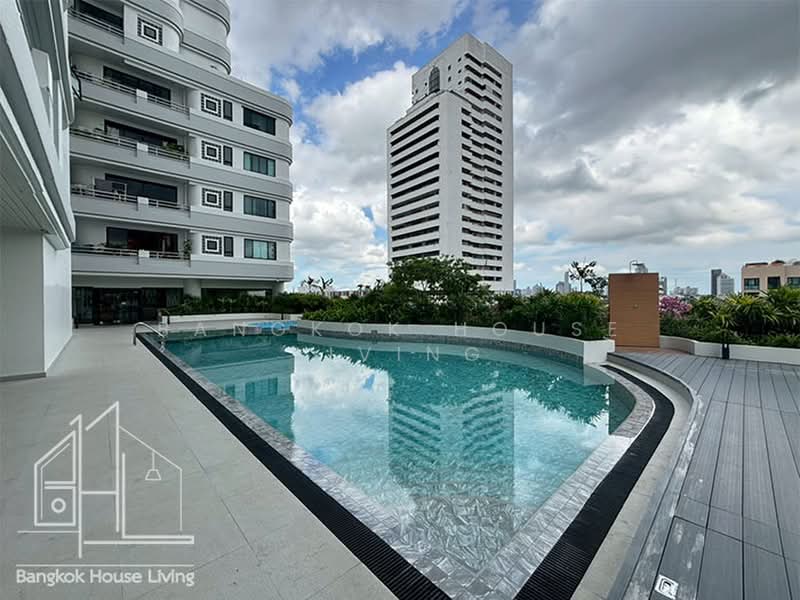 Baan Thai Living Ekkamai, Bangkok, 40 Soi Pridi Banomyong 31, Khlong Tan Nua, Watthana, Bangkok, 4 Bedrooms, 332 sqm, Condo For Rent, by Bangkok House Living, 500364691 - DDproperty.com