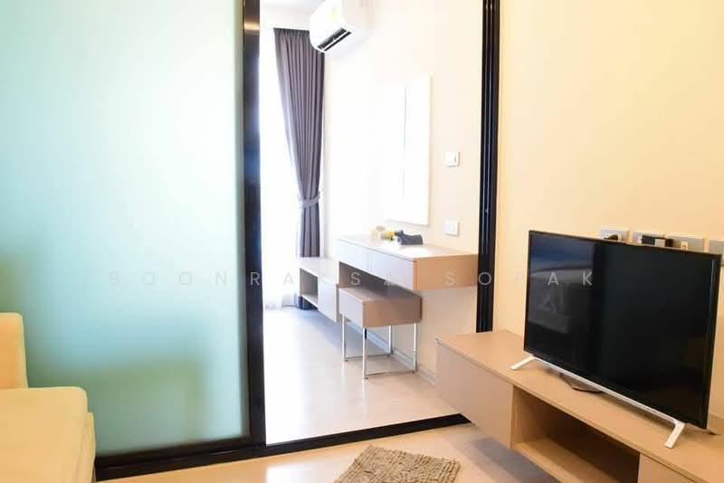 Vtara Sukhumvit 36, Bangkok, 118 Soi Saen Sabai, Phra Kanong, Khlong Toei, Bangkok, 2 Bedrooms, 45 sqm, Condo For Rent, by Boonraksa Sopak, 500364692 - DDproperty.com