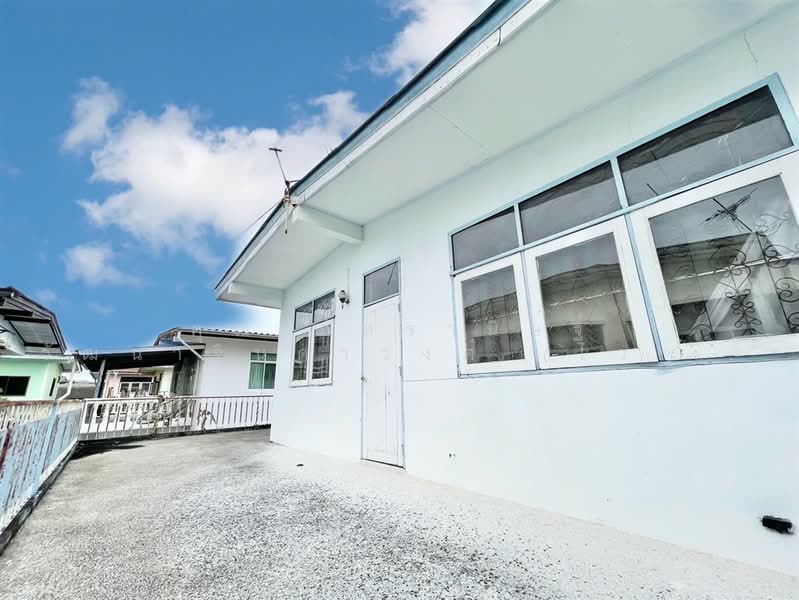 ต.รวมโชค ซอยโชคชัย4 ซอย56 แยก11, Bangkok, ถนนโชคชัย4, Lat Phrao, Bangkok, 5 Bedrooms, 300 sqm, Single Detached House For Sale, by คุณ ภัทรานิษฐ์ วัฒนาจินดาวงศ์ (ไวท์), 500364693 - DDproperty.com