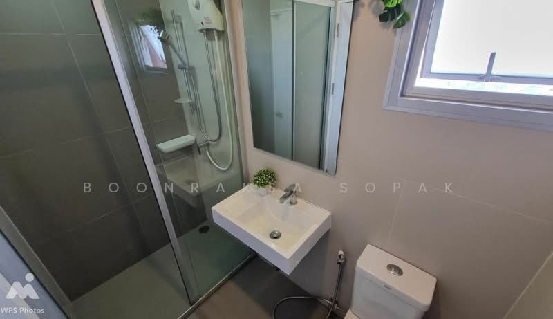 Lumpini Place Ratchada-Sathu, Bangkok, 501 3 Sathu Pradit 27 Alley, Chong Nonsi, Yan Nawa, Bangkok, 3 Bedrooms, 60 sqm, Condo For Rent, by Boonraksa Sopak, 500364704 - DDproperty.com
