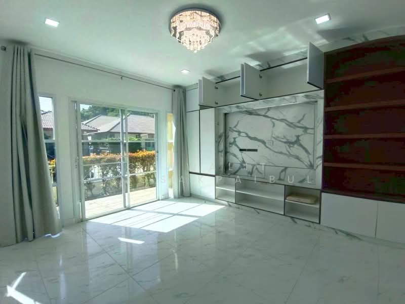 Selling below cost! Single house Miranda Hi, Bang Saray, Sattahip, Chonburi, on Highway 332, Chon Buri (Pattaya), สุขุมวิท, Bang Sa-re, Sattahip, Chon Buri (Pattaya), 3 Bedrooms, 180 sqm, Single Detached House For Sale, by CHAWALIT KONGSAKPAIBUL, 500364713 - DDproperty.com