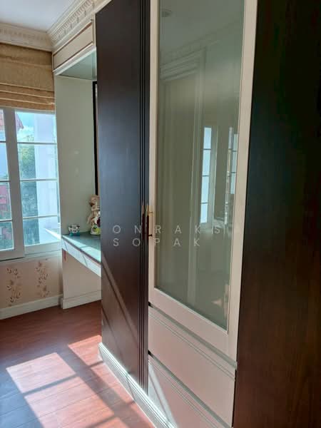 Urban Sathorn, Bangkok, Ratchaphruek Road, Bang Chak, Phasi Charoen, Bangkok, 3 Bedrooms, 250 sqm, Townhouse For Rent, by Boonraksa Sopak, 500364731 - DDproperty.com