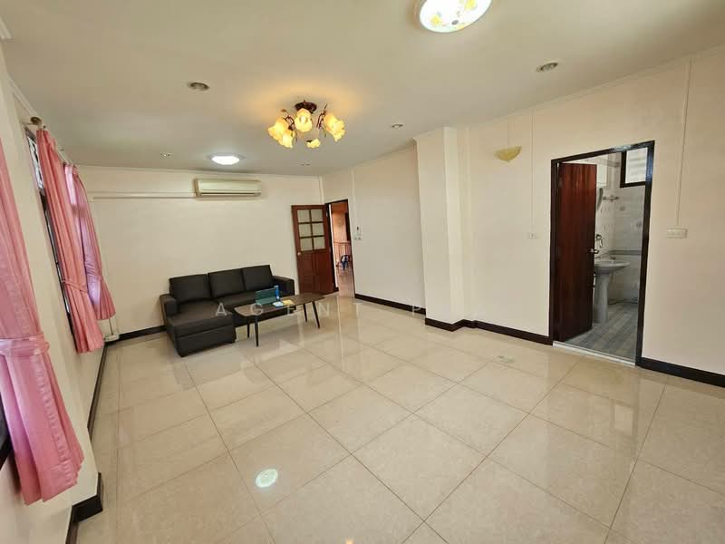 Newly Renovated Single House for RENT BTS Bearing (SPSP583), Samut Prakan, Samrong Nua, Muang Samut Prakarn, Samut Prakan, 3 Bedrooms, 200 sqm, Single Detached House For Rent, by Agent Pla, 500364735 - DDproperty.com