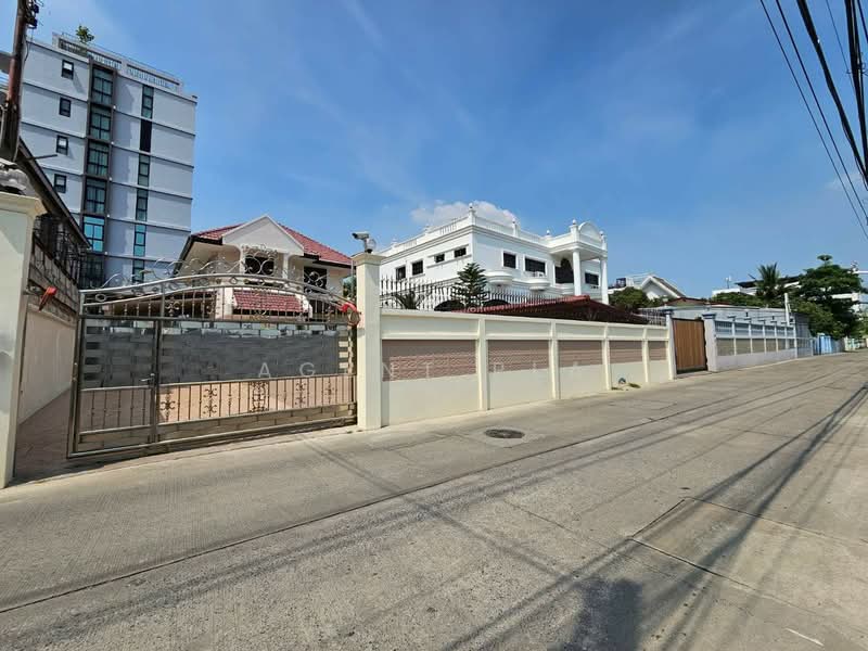 Newly Renovated Single House for RENT BTS Bearing (SPSP583), Samut Prakan, Samrong Nua, Muang Samut Prakarn, Samut Prakan, 3 Bedrooms, 200 sqm, Single Detached House For Rent, by Agent Pla, 500364735 - DDproperty.com