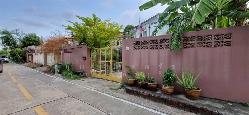 บ้านเดี่ยว 2 ชั้น 72 ตร.ว. ใกล้ตลาดโชคชัยสี่ ซอยลาดพร้าว35 แยก8 - 1, กรุงเทพ, ถนนลาดพร้าว, จันทรเกษม, จตุจักร, กรุงเทพ, 280 ตร.ม., บ้านเดี่ยว ขาย, โดย คุณ วรรณรัช บุญสวัสดิ์ (วิน), 500364751 - DDproperty.com