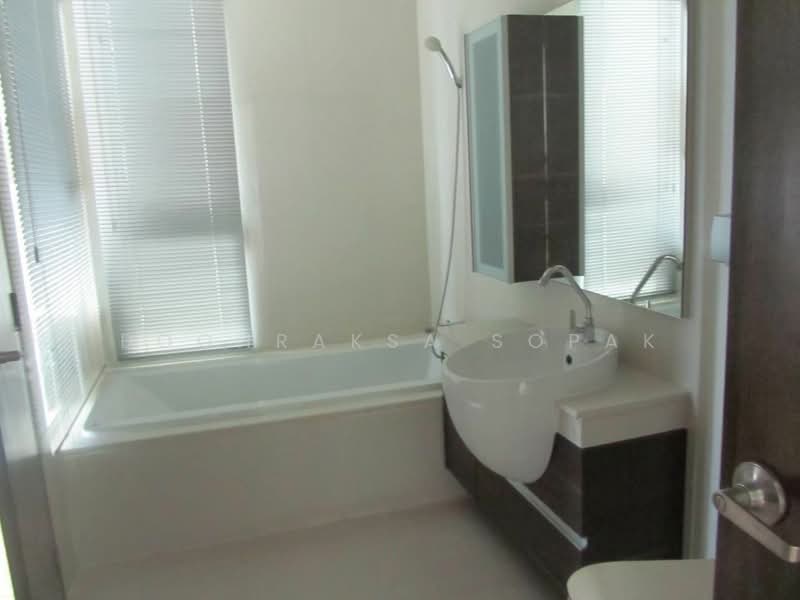Sky Walk Residences, Bangkok, 1599 Sukhumvit Road, Phra Kanong Nua, Watthana, Bangkok, 2 Bedrooms, 60 sqm, Condo For Rent, by Boonraksa Sopak, 500364773 - DDproperty.com