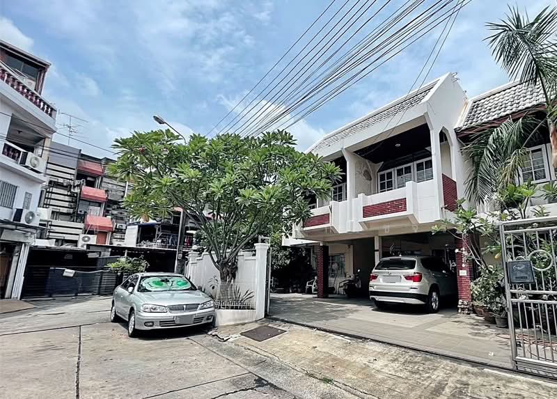 หมู่บ้านแฮปปี้แลนด์, กรุงเทพ, แฮปปี้แลนด์สาย1, คลองจั่น, บางกะปิ, กรุงเทพ, 300 ตร.ม., ทาวน์เฮ้าส์ ให้เช่า, โดย ชณิชา จารุกิจขจร, 500364786 - DDproperty.com