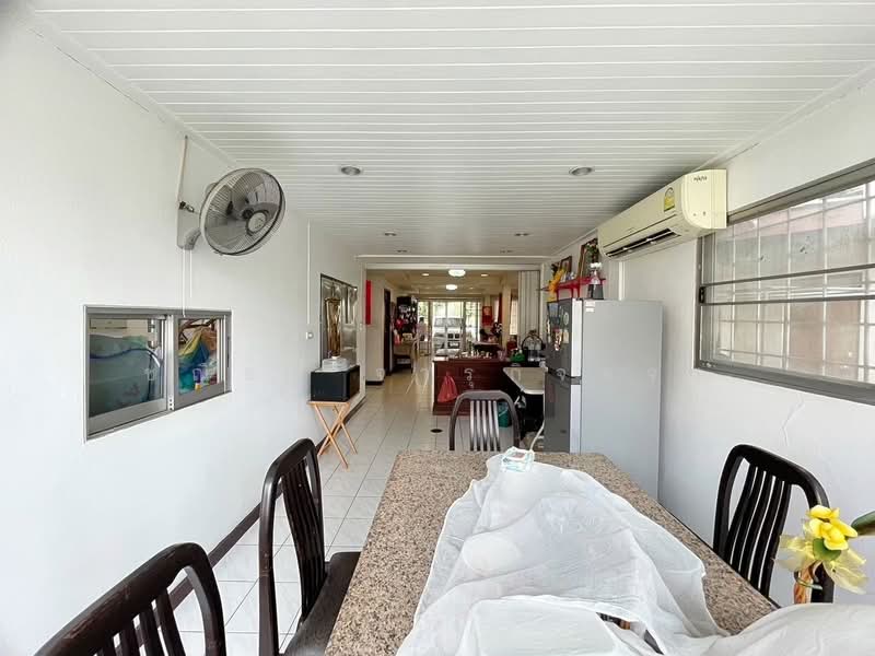 ็Happy Land Village, Bangkok, แฮปปี้แลนด์สาย1, Khlong Chan, Bang Kapi, Bangkok, 5 Bedrooms, 300 sqm, Townhouse For Rent, by ชณิชา จารุกิจขจร, 500364786 - DDproperty.com