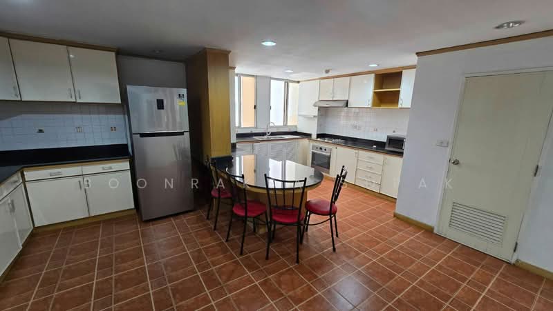 Tai Ping Towers, Bangkok, 582 Soi Sukhumvit 63, Khlong Tan Nua, Watthana, Bangkok, 4 Bedrooms, 252 sqm, Condo For Rent, by Boonraksa Sopak, 500364814 - DDproperty.com