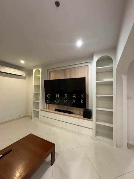 The Empire Place : ดิ เอ็มไพร์ เพลซ, กรุงเทพ, 88 ถนนนราธิวาสราชนครินทร์, ทุ่งมหาเมฆ, สาทร, กรุงเทพ, 97 ตร.ม., คอนโด ให้เช่า, โดย Boonraksa Sopak, 500364823 - DDproperty.com