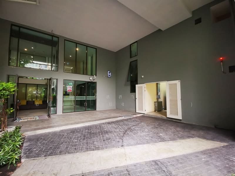 iCondo Sukhumvit 103, Bangkok, Soi Udom Suk 58, Sukhumvit Road, Bang Na, Bangkok, 1 Bedroom, 31 sqm, Condo For Sale, by คุณ วัสสารัตน์ อ่อนเกลี้ยง (ข้าว), 500364829 - DDproperty.com