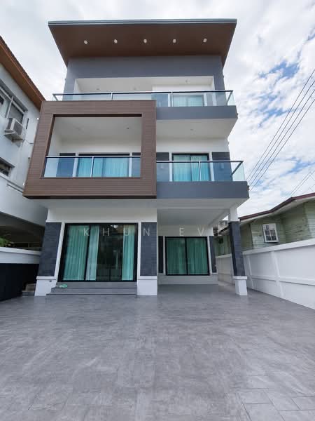 ให้เช่าบ้านเดี่ยว 3 ชั้น สุขุมวิท เอกมัย จดทะเบียนบริษัทได้ ( SPSEVE1994 ), กรุงเทพ, สุขุมวิท65, พระโขนงเหนือ, วัฒนา, กรุงเทพ, 330 ตร.ม., บ้านเดี่ยว ให้เช่า, โดย Khun Eve, 500364830 - DDproperty.com