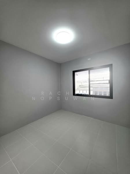 Two-story house for rent in a prime location opposite the Traditional Thai Medicine Hospital,, Songkhla, Kho Hong, Hat Yai, Songkhla, 2 Bedrooms, 80 sqm, Townhouse For Rent, by Rachen Nopsuwan, 500364852 - DDproperty.com