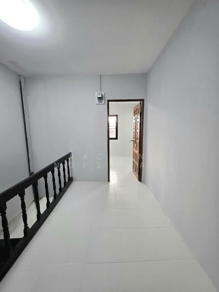 Two-story house for rent in a prime location opposite the Traditional Thai Medicine Hospital,, Songkhla, Kho Hong, Hat Yai, Songkhla, 2 Bedrooms, 80 sqm, Townhouse For Rent, by Rachen Nopsuwan, 500364852 - DDproperty.com