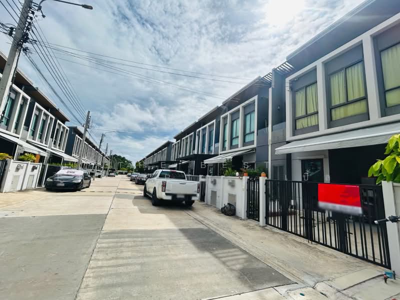 Pleno Suksawat 70, Bangkok, Thung Khru Nai Road, Thung Khru, Bangkok, 3 Bedrooms, 106 sqm, Townhouse For Sale, by The Best Property เปิ้ล, 500364854 - DDproperty.com